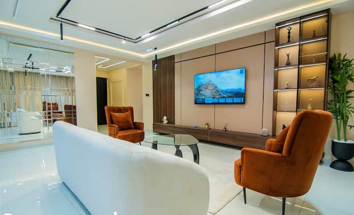 Serviced apartment in Lagos · ★4.78 · 2 bedrooms · 4 beds · 2.5 baths