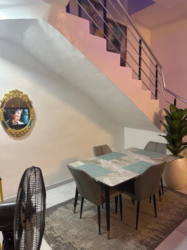 Home in Lagos · 4 bedrooms · 8 beds · 4 private baths